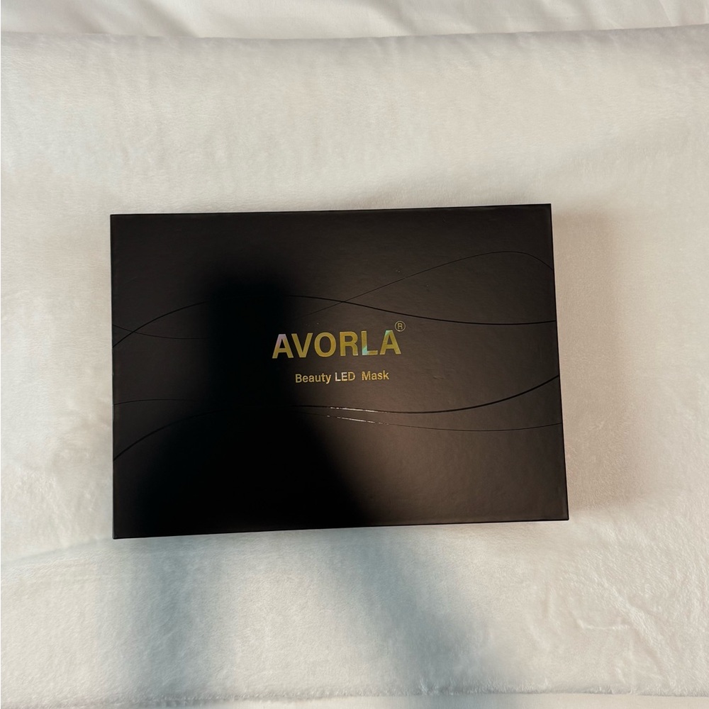 Avorla Beauty LED Mask- infrared light therapy